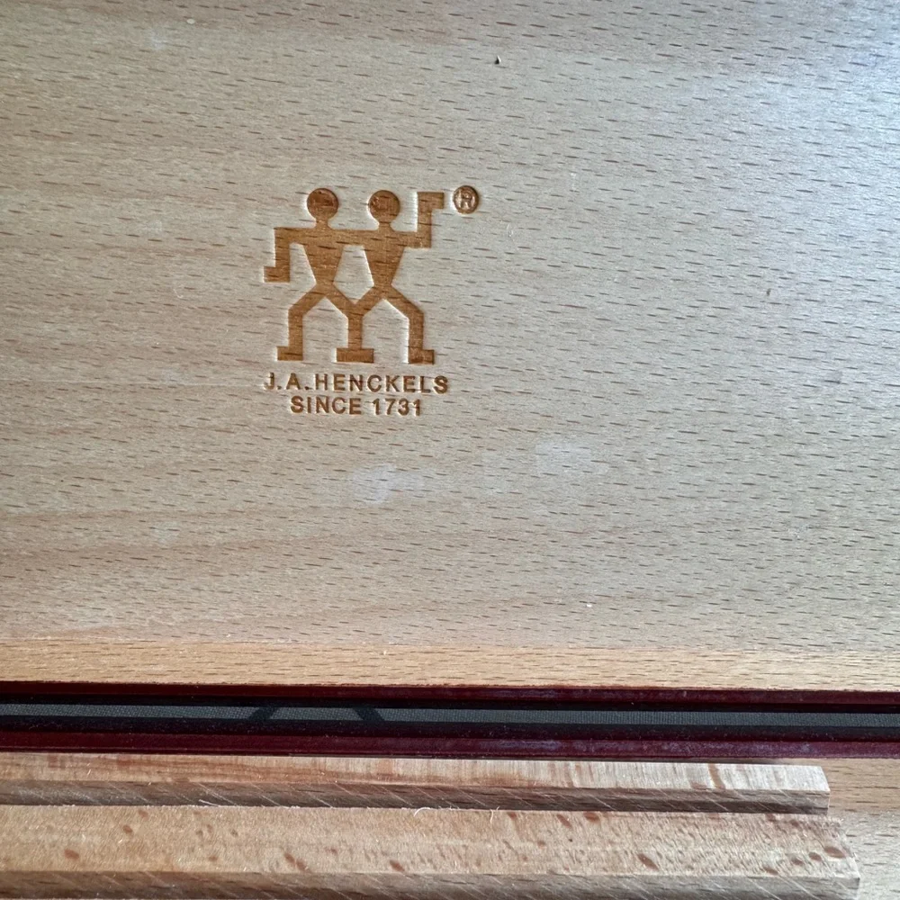 ZWILLING J.A. HENCKELS Knife Box